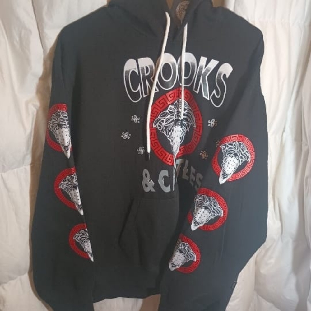 NEW CROOKS AND CASTLES PULLOVER HOODIE SIZE XL COLOR RED AND BLACK